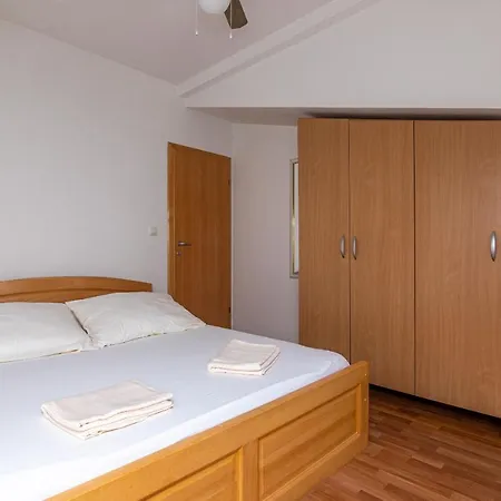 Apartments Tokic