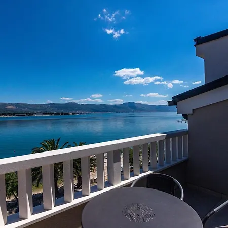 شقة Janja تروغير