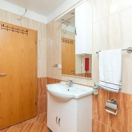 Janja Διαμέρισμα *