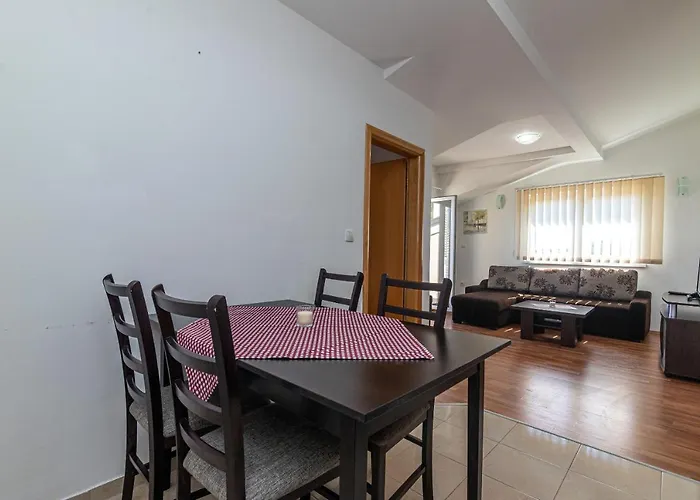 Lägenhet Janja Trogir